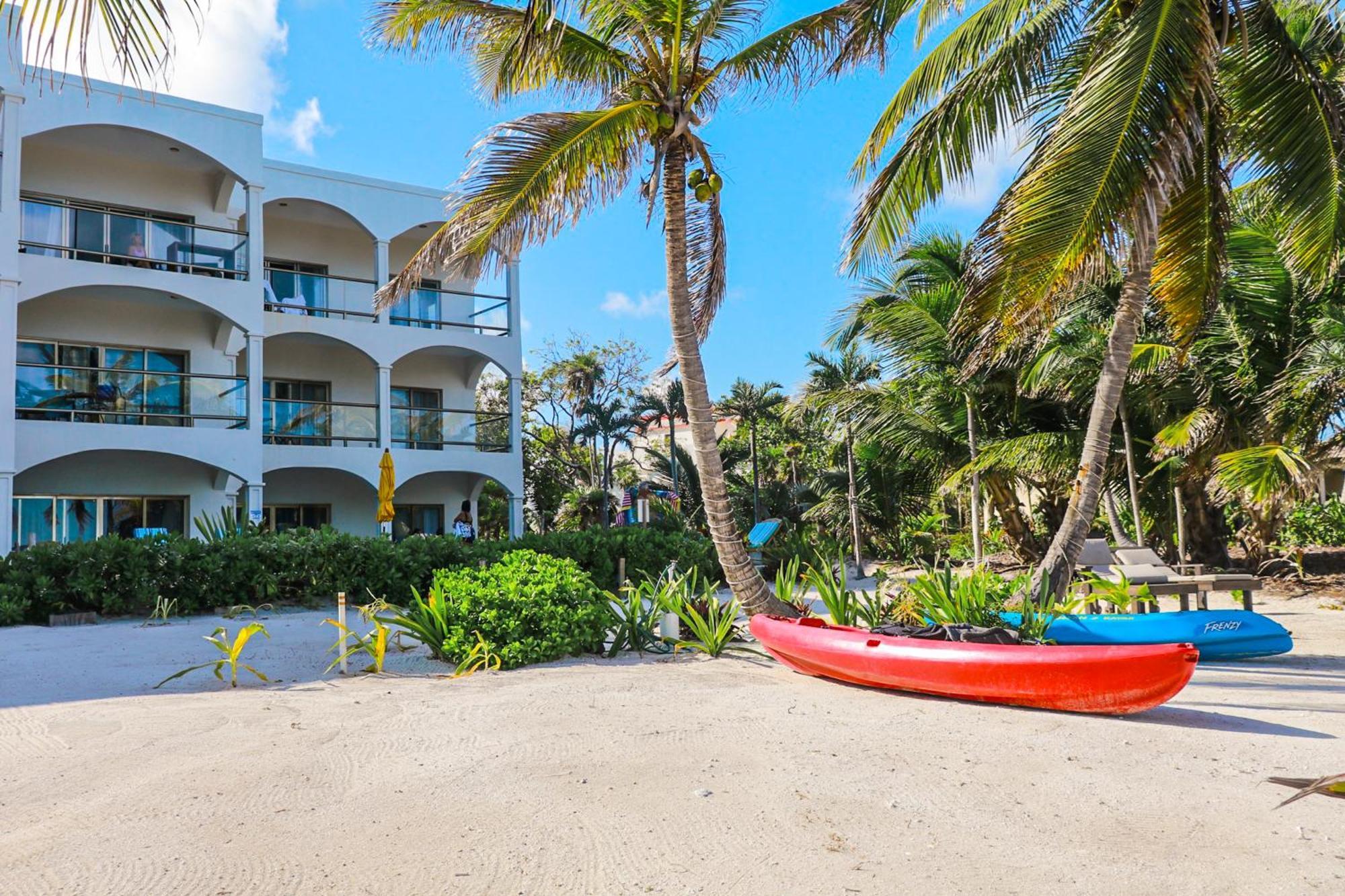 Blue Water Beach Villas 圣佩德罗 客房 照片