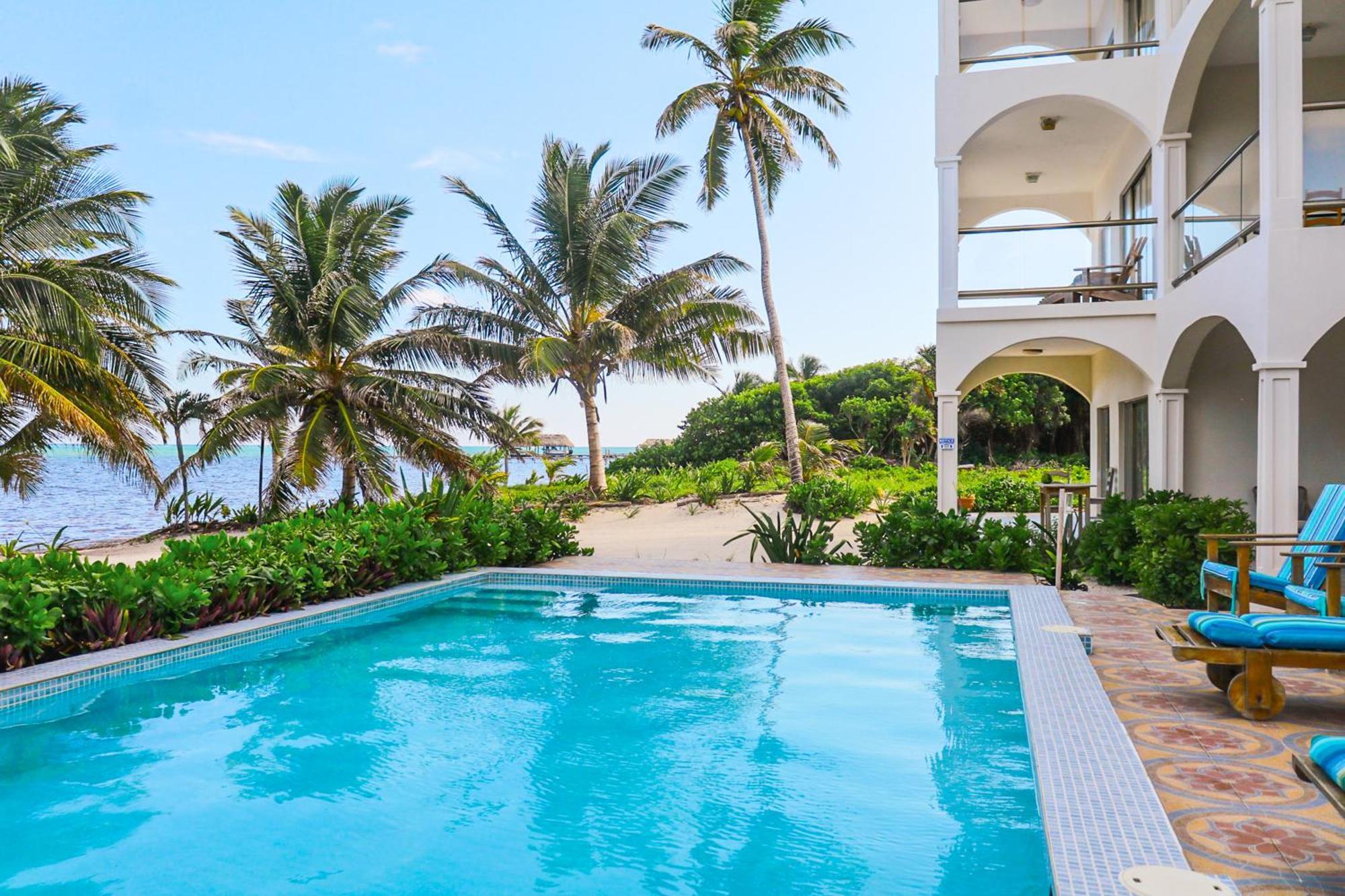 Blue Water Beach Villas 圣佩德罗 客房 照片