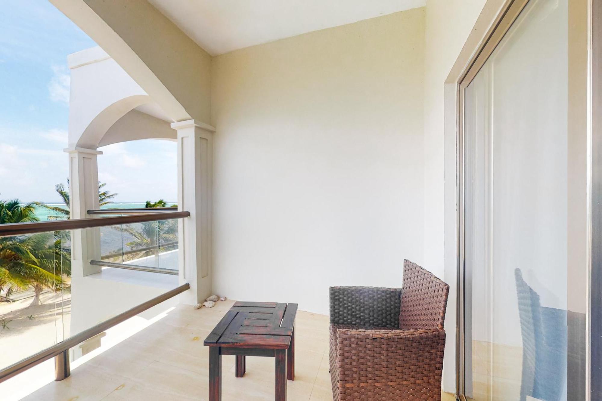 Blue Water Beach Villas 圣佩德罗 客房 照片