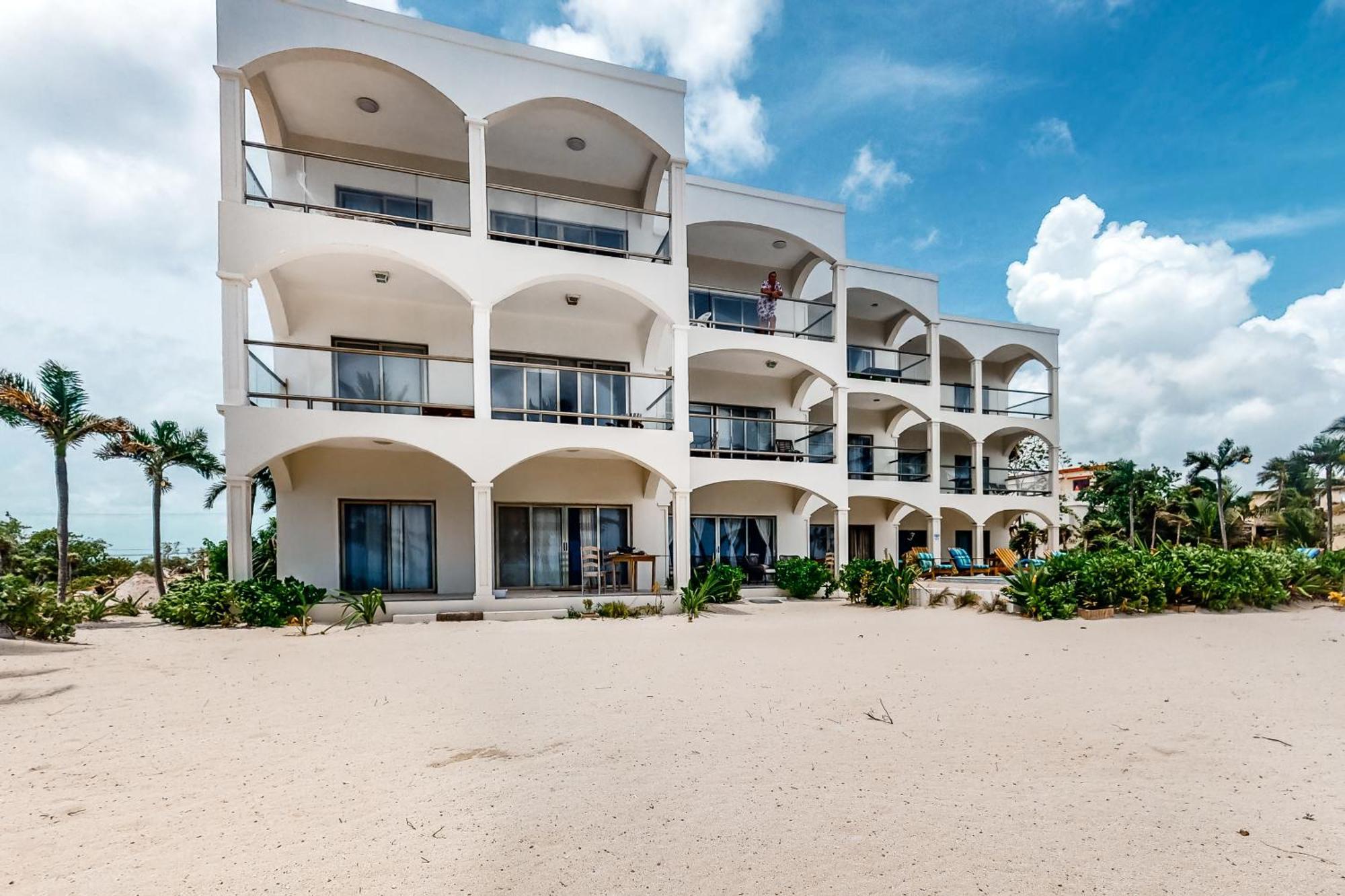 Blue Water Beach Villas 圣佩德罗 客房 照片