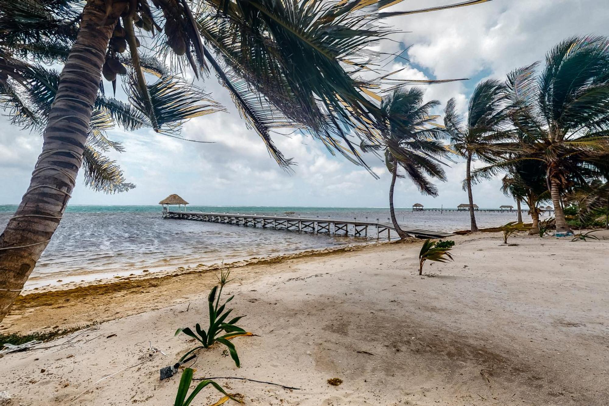 Blue Water Beach Villas 圣佩德罗 客房 照片