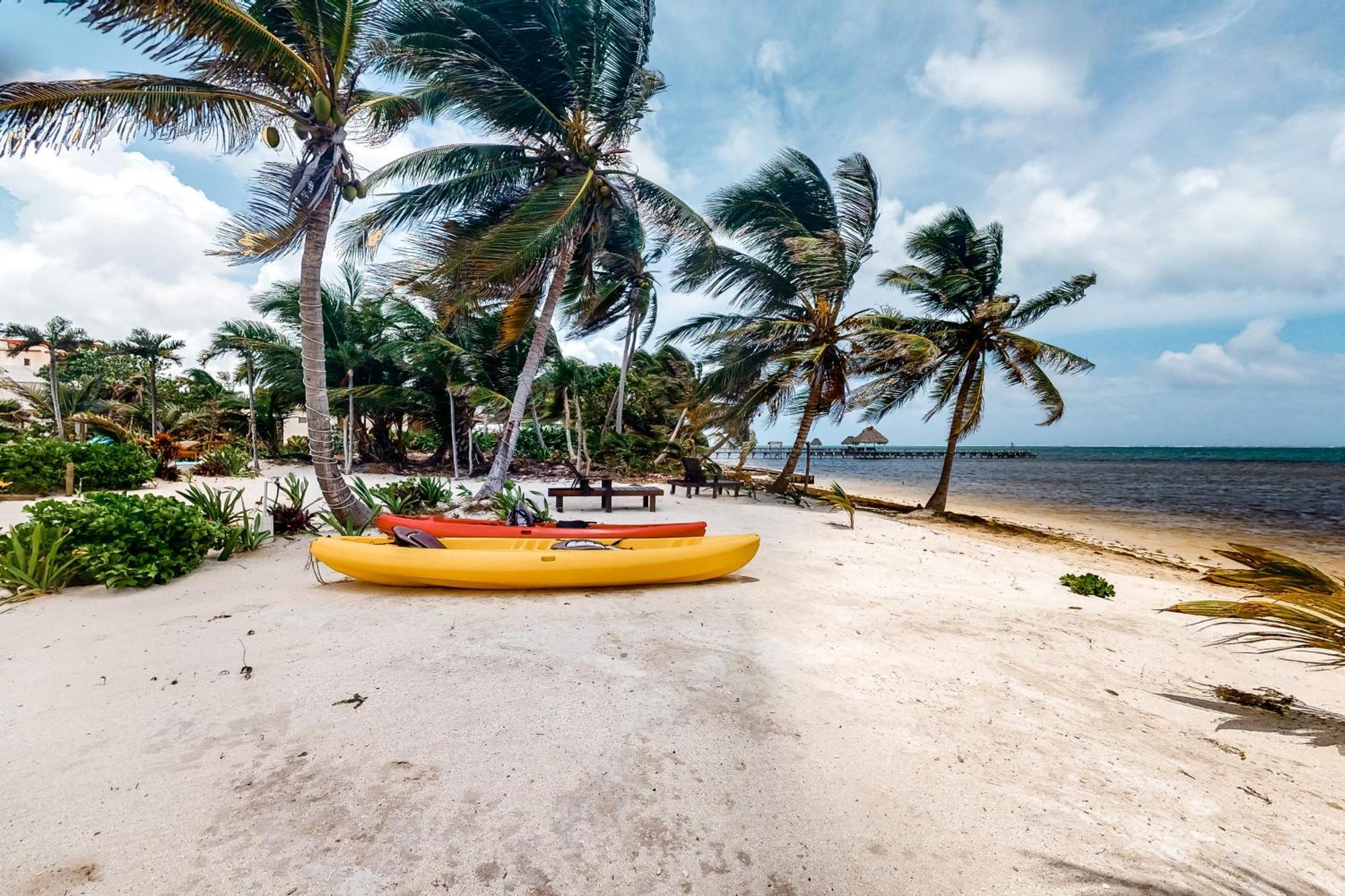 Blue Water Beach Villas 圣佩德罗 客房 照片