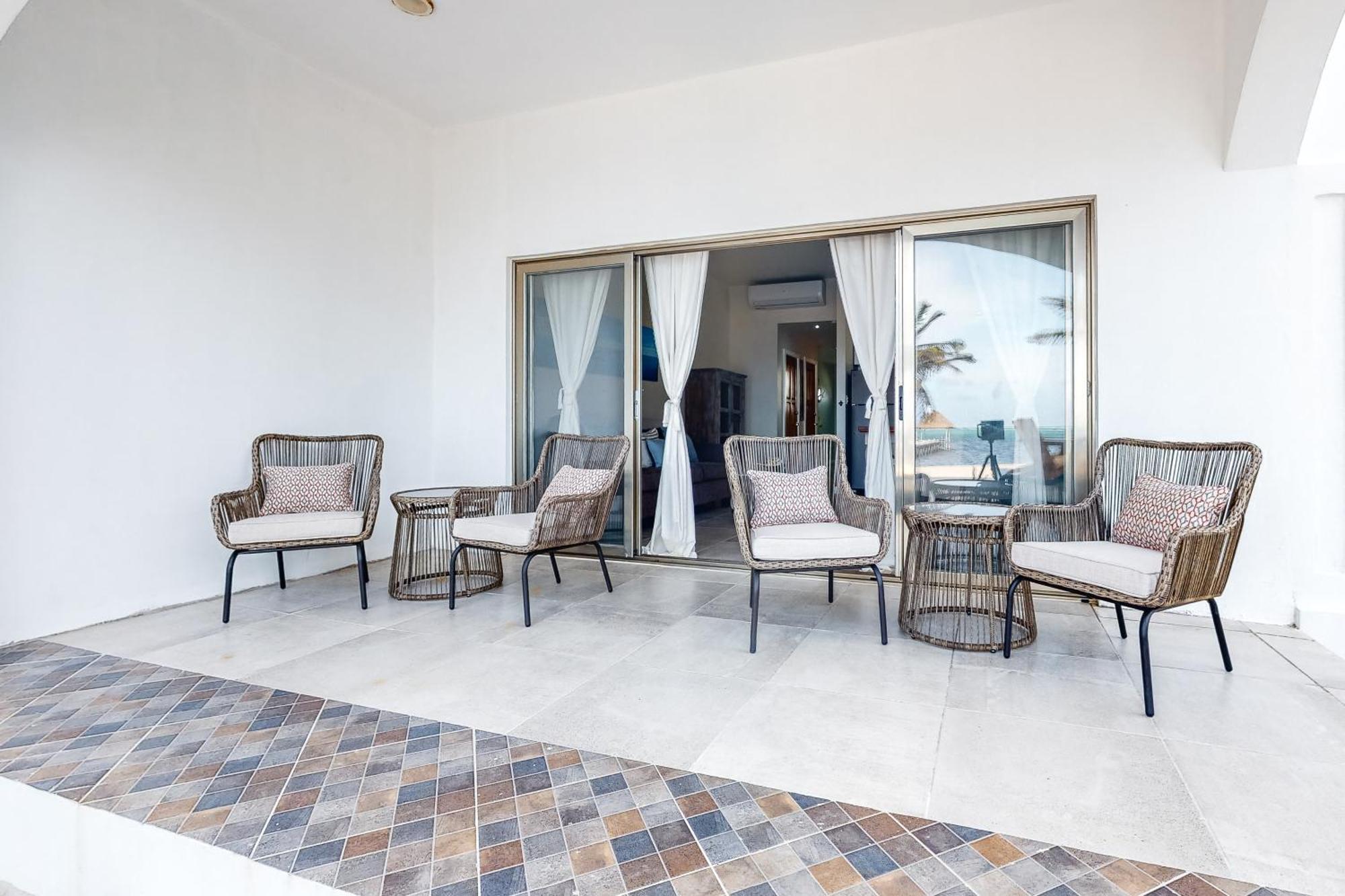 Blue Water Beach Villas 圣佩德罗 客房 照片